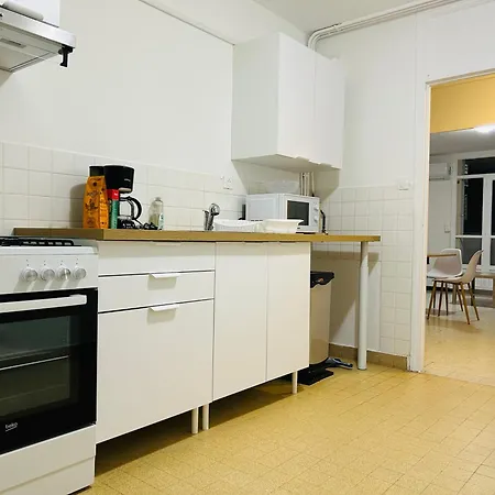 3 Lits Proche De Commerces Et Avec Clim * Bastia (Corsica)